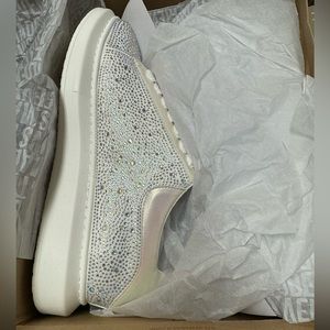 NWT Steven Madden size 11